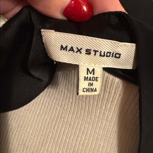 Max Studio Black and Gray Floral Flowy Midi Dress - Picture 2 of 8